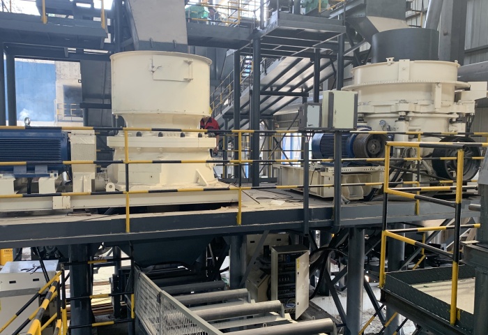 礦山破碎與篩分設(shè)備常見(jiàn)故障解析